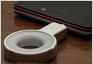 В Lenovo разработали вспышку для селфи